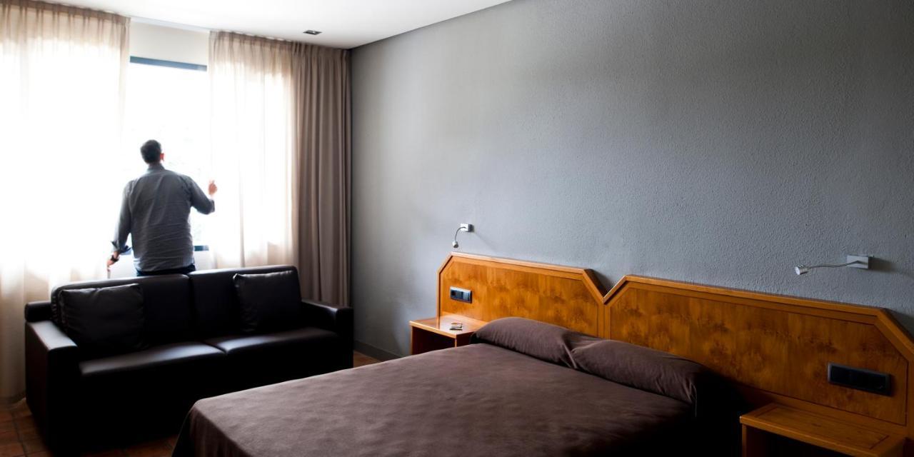 As Hoteles Altube Zuia Eksteriør bilde
