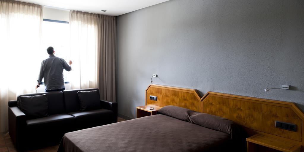 As Hoteles Altube Zuia Eksteriør bilde