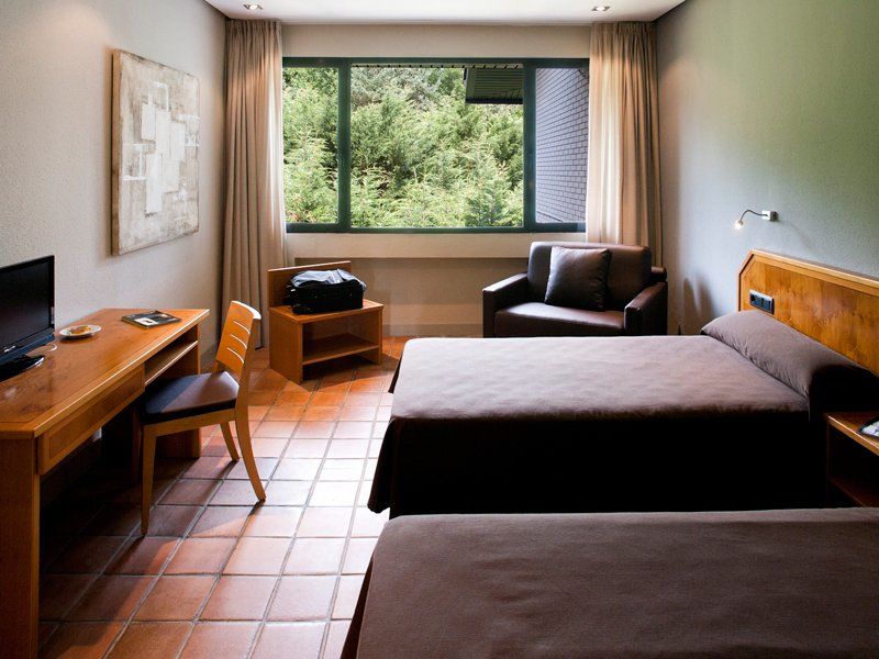 As Hoteles Altube Zuia Eksteriør bilde